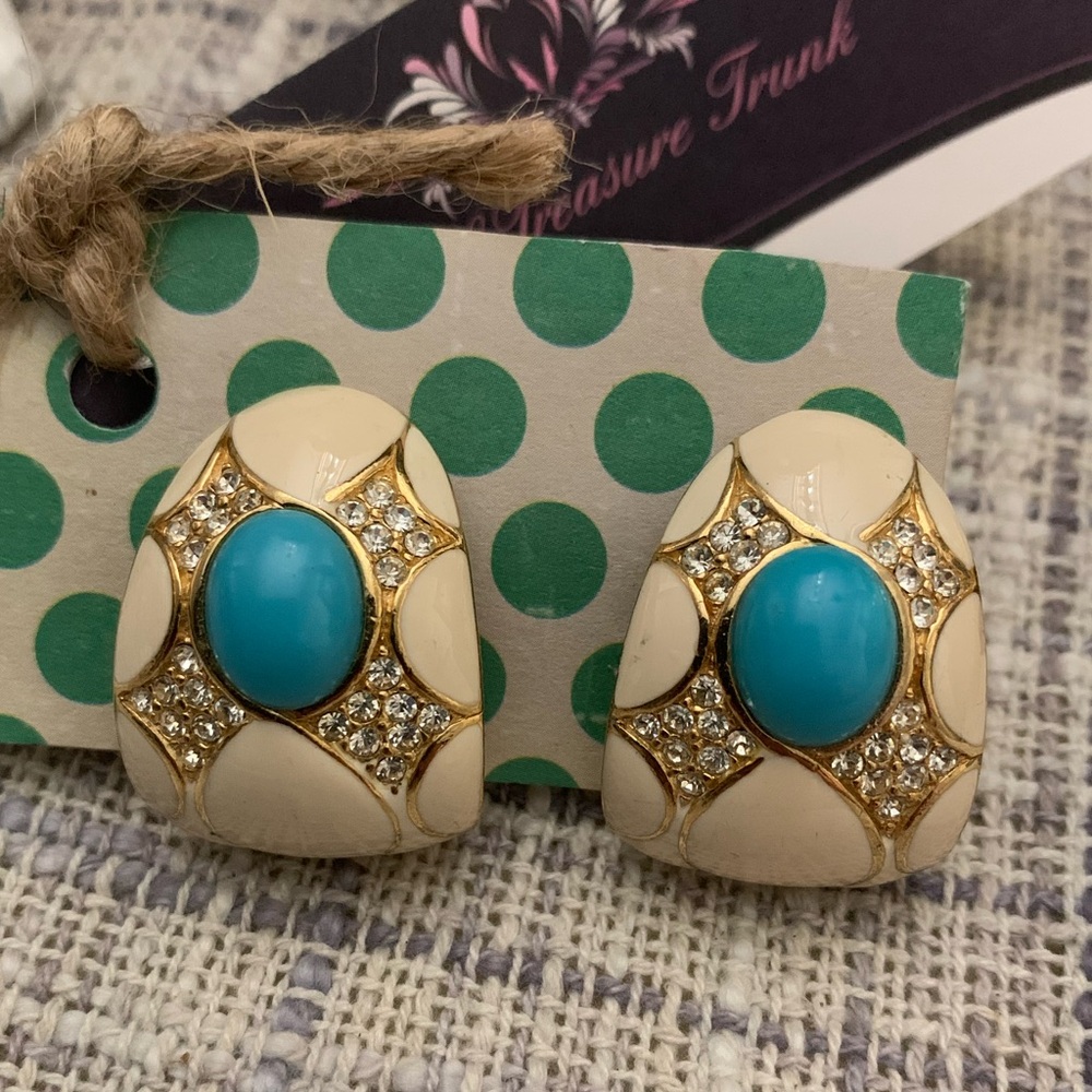 Ciner Lg Gold Rhinestone Clip Earrings.